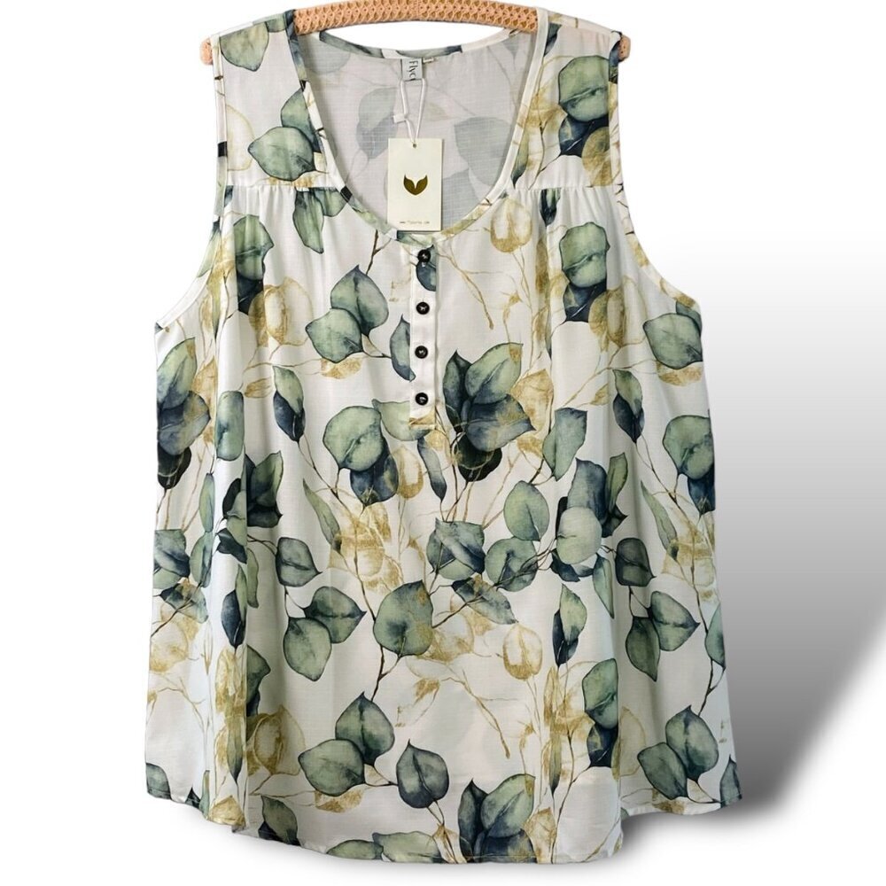Flycurvy Tank Womens Size 3XL White Green Leaf Print Crisp Button Detail Top NWT